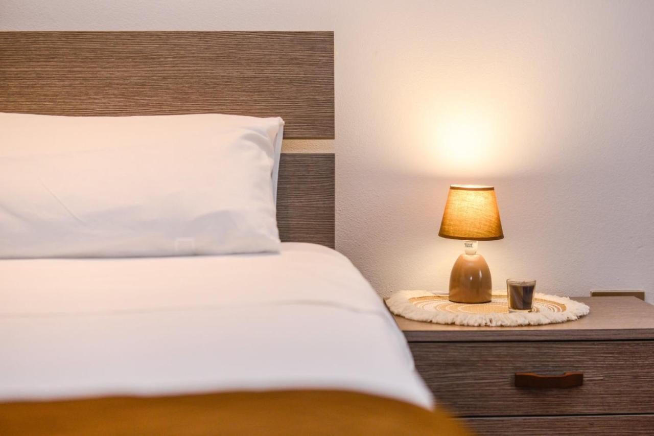 Loft Free Parking Agli Ulivi Moderno E Spazioso Пескьера-дель-Гарда Экстерьер фото