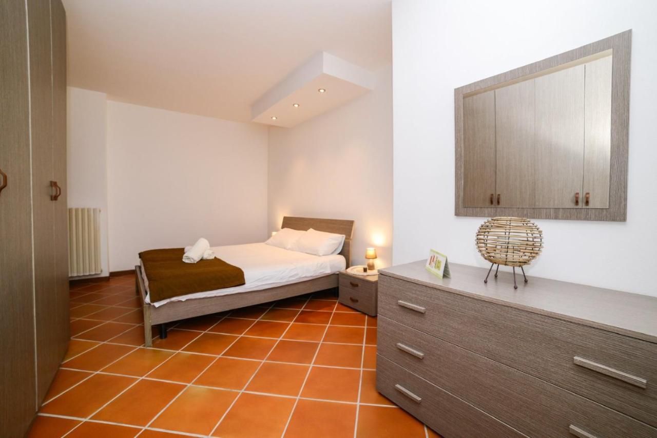 Loft Free Parking Agli Ulivi Moderno E Spazioso Пескьера-дель-Гарда Экстерьер фото