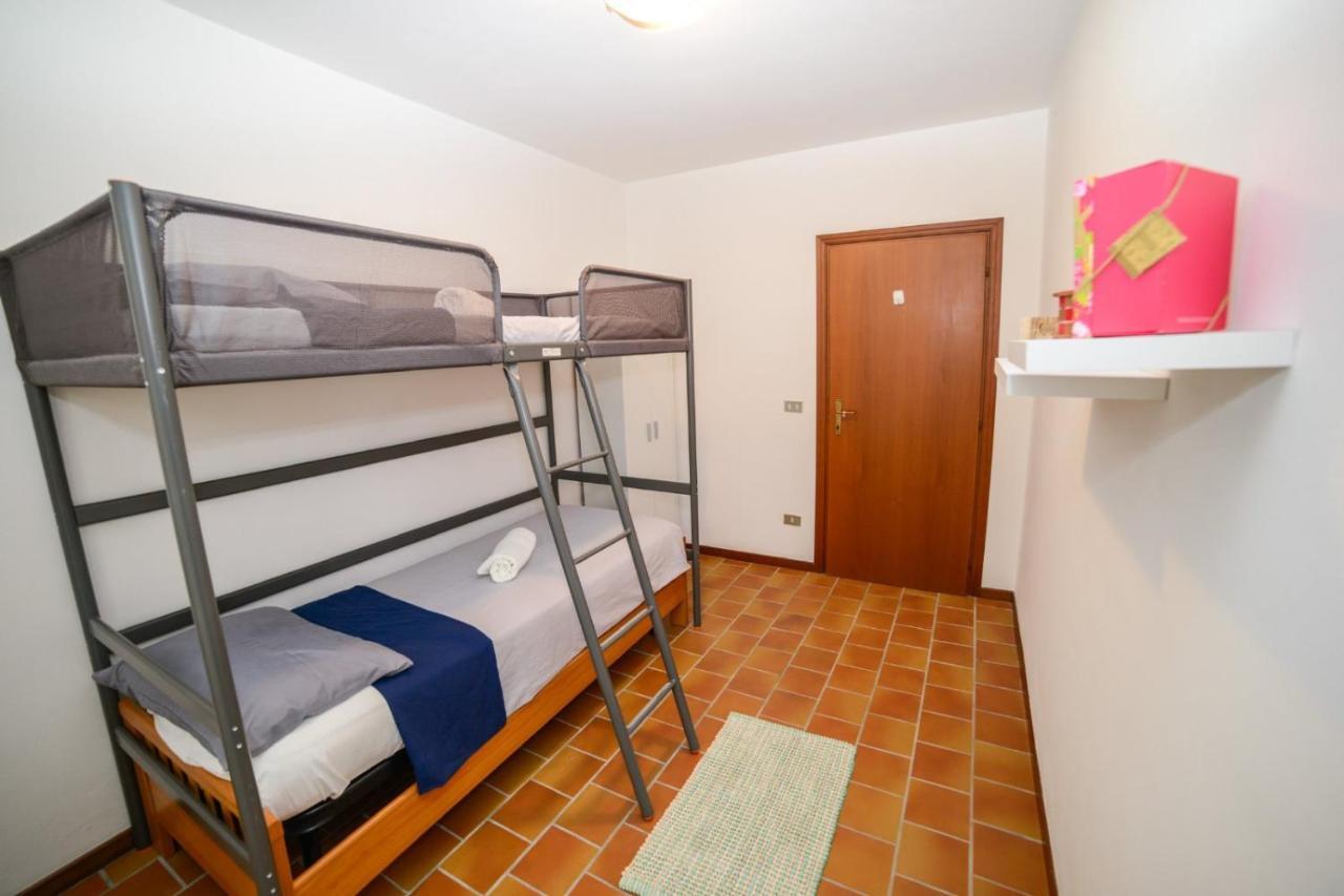 Loft Free Parking Agli Ulivi Moderno E Spazioso Пескьера-дель-Гарда Экстерьер фото